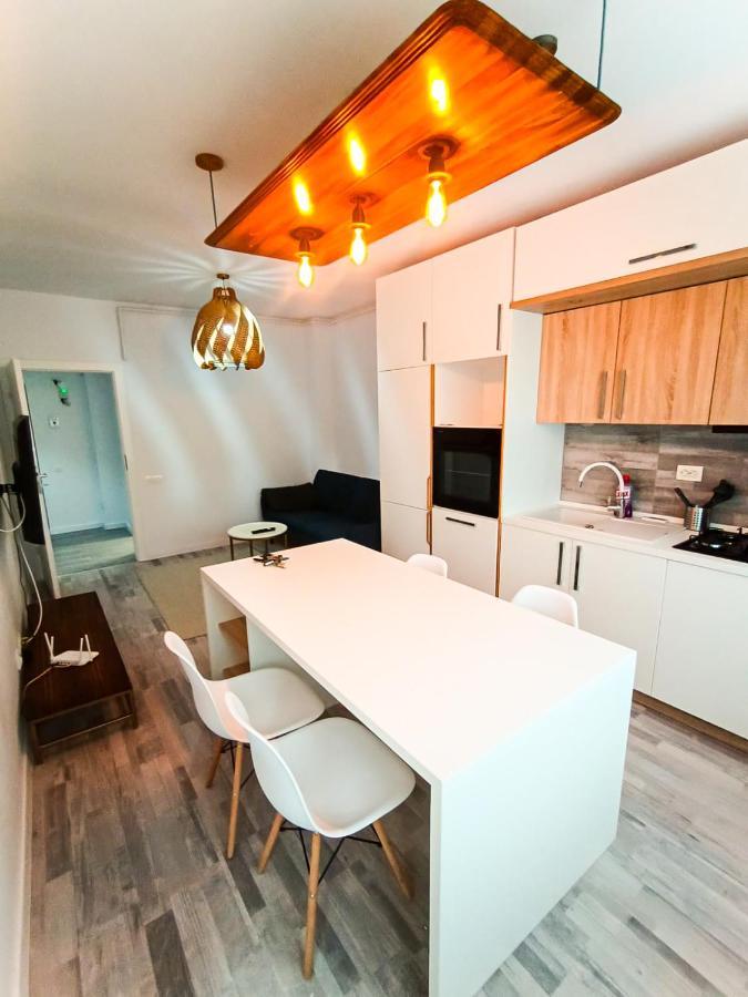 Preciziei Retreat Ap With Parking And Self Check In Appartement Boekarest Buitenkant foto